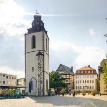 Ansicht des Stadtkirchenturms als Symbol für die Stadt Gießen